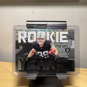 Panini Contenders 2024 - Brock Bowers - Novato del Año #5 (RC) Disco Raiders - Imagen 1 de 2