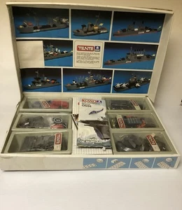 Tente Building Military Ship Set #0551 Multiple Los Intrepidos/ Pre-Owned - Imagen 1 de 15