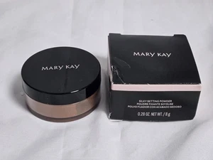 NEW in Box MARY KAY Silky Setting Powder Foundation 174902 Deep Bronze - Picture 1 of 7
