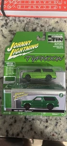1/64 1992 GMC Typhoon Green, Johnny Lightning Collector Tin 16 JLCT016-B2 - Picture 1 of 1