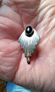 vtg Southwestern Craft Silver & Black Cabochon Stone Wing Shape Pierced Earring - Picture 1 of 6