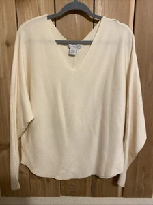 keren Hart Cream Color Long Sleeve Top NWT - Picture 1 of 2