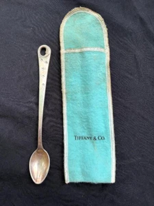 CUCCHIAIO ALIMENTAZIONE BAMBINO TIFFANY & CO ARGENTO STERLING UOMO NELLA LUNA STELLE CON SACCHETTO - Foto 1 di 5