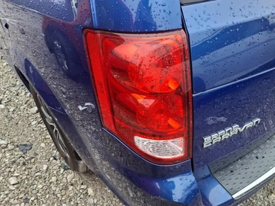 Conjunto de luz trasera izquierda usado se adapta a: Dodge Caravan 2019 grado A izquierdo Foto 1 de 4