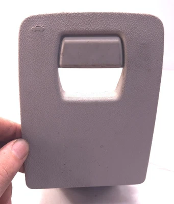 2005-2010 CHEVROLET COBALT LEFT DASH STORAGE TRAY P/N 15827920 GENUINE OEM - Image 1 of 4