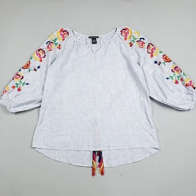 Top boho Chelsea & Theodore de lino para mujer pequeño azul blanco bordado floral Foto 1 de 4