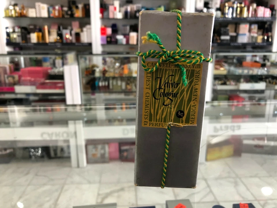 COLÔNIA VETIVER CASWELL-MASSEY 3 OZ LACRADA NA CAIXA - Imagem 1 de 1