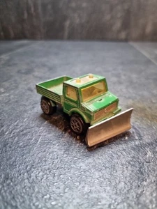 Vintage Majorette Green Unimog With Snow Plough 1/82 Scale - Picture 1 of 7