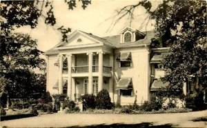 PRESIDENTS RESIDENCE, DENTON TEXAS COLLEGE FOR WOMEN, C.I.A., VINTAGE POSTCARD - Picture 1 of 2
