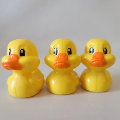 Lucky Ducks Sesame Street Game 2011 Replacement Ducks Square Star Lot of 3 - Image 1 of 4