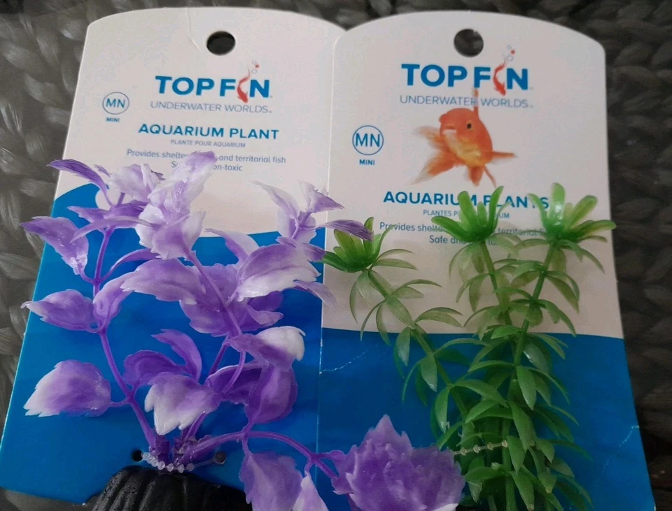 2 New  Top Fin Underwater  Mini Plastic Aquarium Plant 4" Tall Green & Purple  - Image 1 of 1