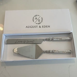 Juego de cuchillos y servidores de pasteles de boda August & Eden con asas de aspecto de perla - Imagen 1 de 5