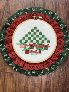 Vtg Handmade Needlepoint Cross Stitch Christmas Holiday Wall Hanging In Hoop 8” - Picture 1 of 3