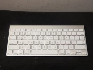 OEM Apple A1314 4th Gen Wireless Bluetooth Keyboard For Mac & iPad - Picture 1 of 10