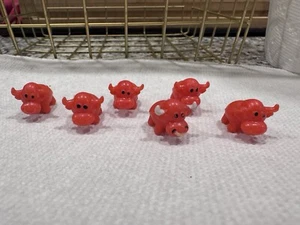 Sqwishland Bull Lot of 6 w/ rare bull - Picture 1 of 1