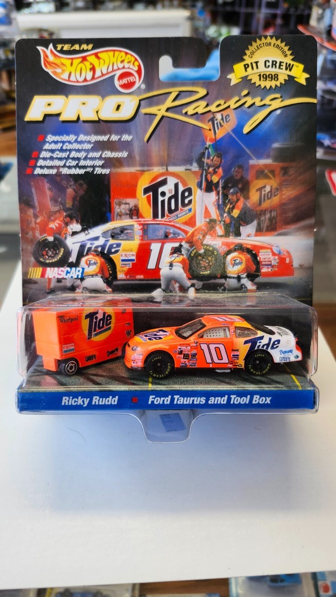 1999 Hot Wheels Pro Racing Pit Crew 1998 Ricky Rudd #10 Ford