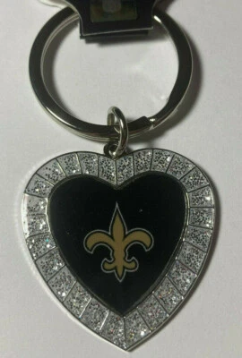 NUEVO CON ETIQUETAS New Orleans Saints NFL Metal Bling Estrás Corazón Llavero 1 1/2" x 1 1/2" Foto 1 de 4