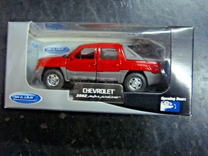 Rare WELLY 2002 CHEVROLET AVALANCHE RED “NEW” 1:24 Scale -- RARE BOX - Picture 1 of 8