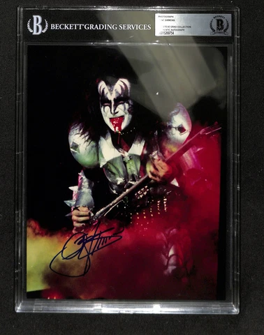 Gene Simmons Kiss Signed 8X10 Photograph BAS (Grad Collection) Cover
