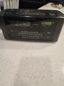 Emerson Research Smart Set Dual Alarm Clock Radio Date Snooze Vintage CKS2000N - Picture 1 of 10