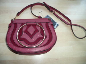 New Yorker Schultertasche Umhängetasche Leder Look Rot + Ring + Nieten Gold NEU - Bild 1 von 4