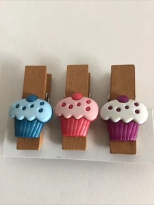 Mini magneti a spillo in legno fatti a mano, cupcakes, set di 3 - Foto 1 di 2