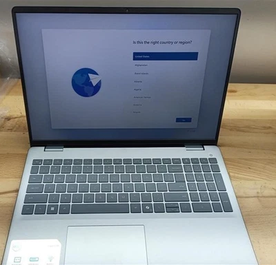 Dell Inspiron 5640 11" Laptop Intel Core i7 150U 16 GB Ram 1 TB HDD Ice Blue - Image 1 of 3