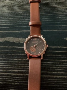 LÄSSIGE DAMENARMBANDUHR KUNSTLEDER QUARZ - Bild 1 von 3