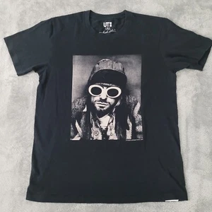 Selten 2016 Kurt Cobain X Uniqlo UT Shirt Herren Medium schwarz Nirvana Grunge Rock - Bild 1 von 13