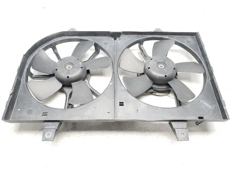 2000 2001 Infiniti I30 радиатор вентилятор двигателя вентилятор в сборе через 1/00 OEM 214815U000 - Изображение 1 из 4