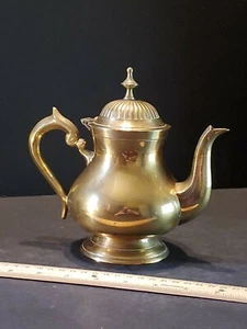 Vintage Solid Brass 7.5"×8"×4" Gooseneck Tea Pot with Lid 2 Cup Capacity EUC  - Picture 1 of 12