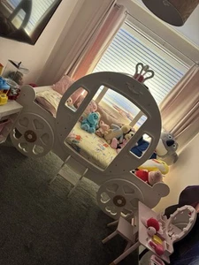 Kids Bed -Girls Princess Carriage Bed - Picture 1 of 9