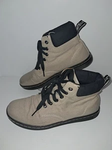 Dr Martens Maelly Womens Size 8 Khaki Canvas Lace Up Air Wair AW004 Small Stain - Picture 1 of 11