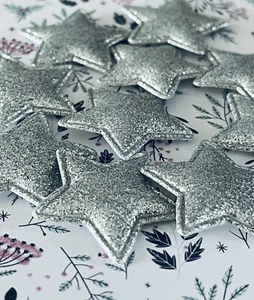 20 X Silver Star Padded Appliqués For All Crafts 33x33mm - Picture 1 of 4