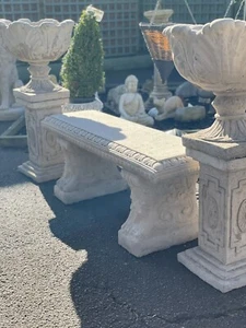 Cast stone bench, plinths and tulip planters - Picture 1 of 7