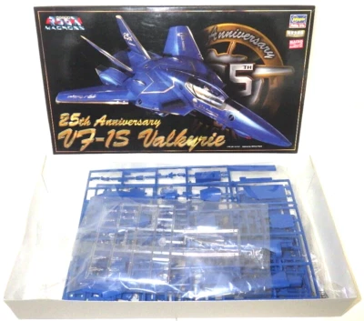 Macross 25th VF-1S Valkyrie 1/72 Model Kit Limited Edition Hasegawa New Rare JP - Image 1 of 4