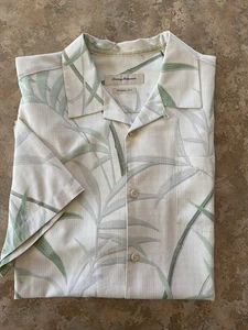 TOMMY BAHAMA Men's XL Green Hawaiian Floral Short Sleeve 100% Silk Button Shirt - Picture 1 of 5