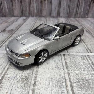 Maisto 1:18 2003 Ford SVT Mustang Cobra Cabrio - Bild 1 von 11