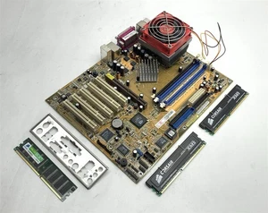 Asus A7N8X Deluxe scheda madre e CPU AMD Athlon XP 1500+ 1,3 GHz ATX PGA462 768 MB - Foto 1 di 9