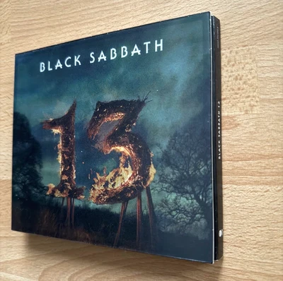 Black Sabbath 13, 2 x CD, Deluxe Edition,  Digipack 3D Edition, Lenticular Cover - Bild 1 von 4