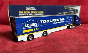 2022 Greenlight Lowe's Kenworth T2000 Disaster Response Trailer 1:64 Red Cross - Picture 1 of 20