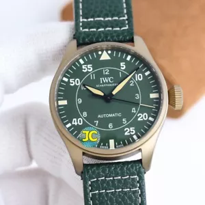 IWC Pilot Series Automatik Mechanisches Uhrwerk Herrenuhr 43mm Grünes Ziffernblatt - Bild 1 von 5