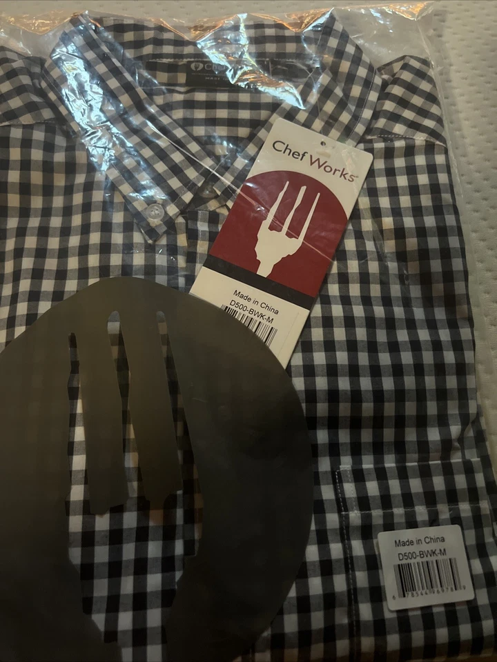 Chef Works Men’s Modern  Gingham Long Sleeve Dress Shirt M - Image 1 of 2
