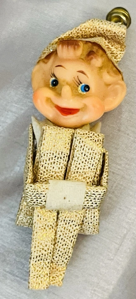 Elf Pixie Knee Hugger Natal metálico dourado com chapéu sino figura vintage do Japão - Imagem 1 de 4