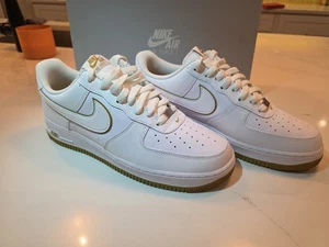 Größe 11 - Nike Air Force 1 '07 White Bronzine - Bild 1 von 7