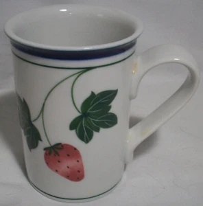 Dansk Philippines: BERRIES (2001-2003): Strawberry Mug: EXC: NR - Picture 1 of 4
