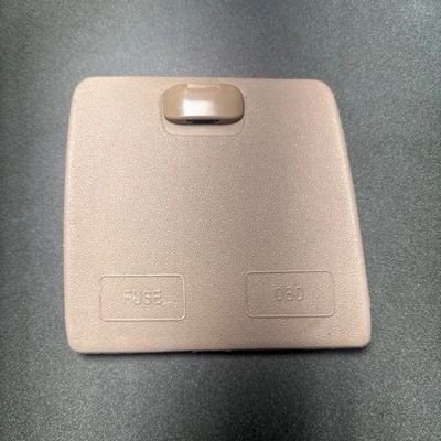 Kia Rio 2010 sedán Ran interior panel de fusibles cubierta puerta Foto 1 de 4