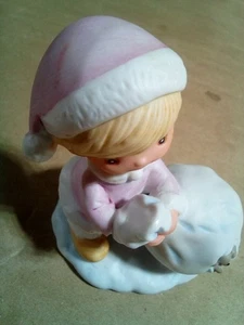 Homco Vintage Little Boy with Christmas Bag of Present in Snow 5613 3.5" x 3" - Picture 1 of 5