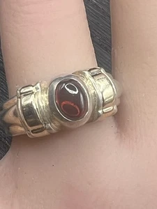 Sterling Silber Granat Cabochon Ring Größe 7,25 Goldakzente  - Bild 1 von 5