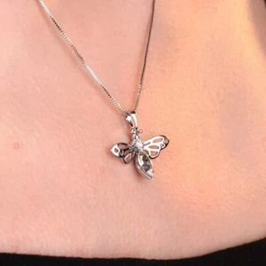 18k white gold gp made with SWAROVSKI crystal filigree bee pendant box necklace - Picture 1 of 4